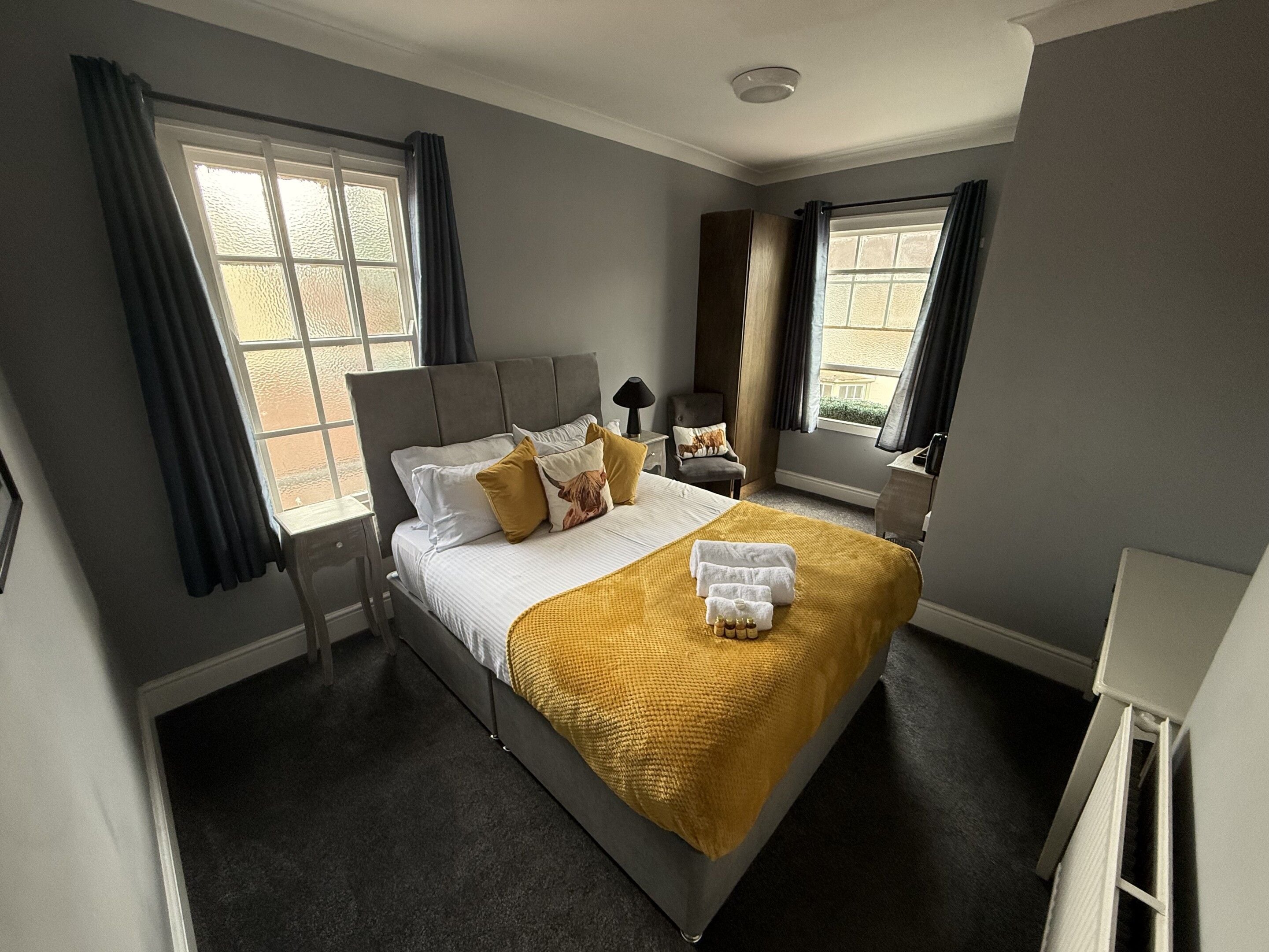 Standard Double Room, Shared Bathroom | WiFi (free)