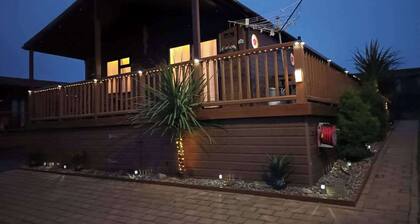 Spacious 3BR Family Lodge @ Hafan y Môr Modern & Fully Equipped