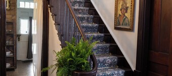 Charming Historic House Rental Waddington