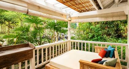 DHAMANADI Boutique Resort