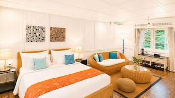Deluxe Villa, Garden View | Desk, free WiFi