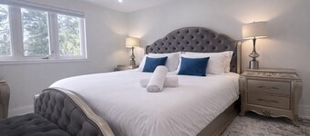 Luxury Entire Home 5BR Villa Sleep 10 Smart Toilet