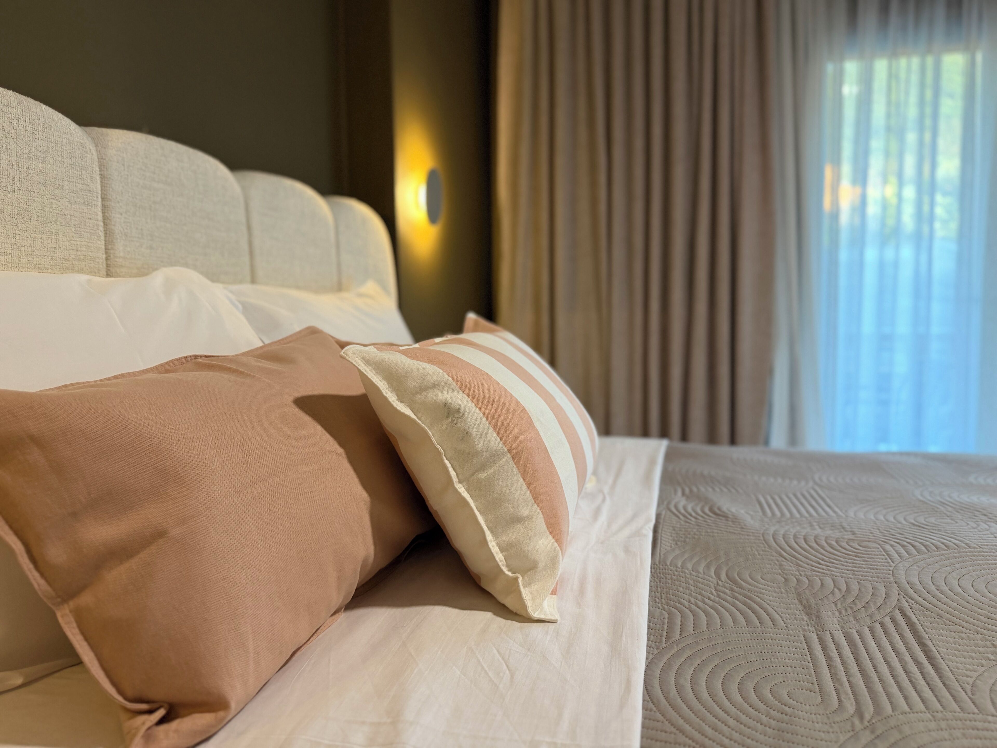 3 dormitorios, tabla de planchar con plancha, wifi gratis y ropa de cama
