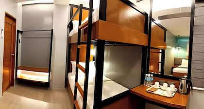 ECL Travellers Inn