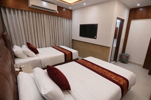 Double or Twin Room, City View | Blackout curtains, free WiFi - Royal Richmond Hotel (Dhaka)