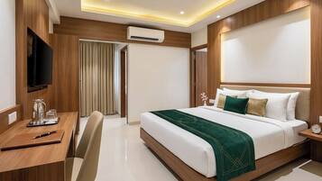 Deluxe Double Room, City View | Blackout curtains, free WiFi