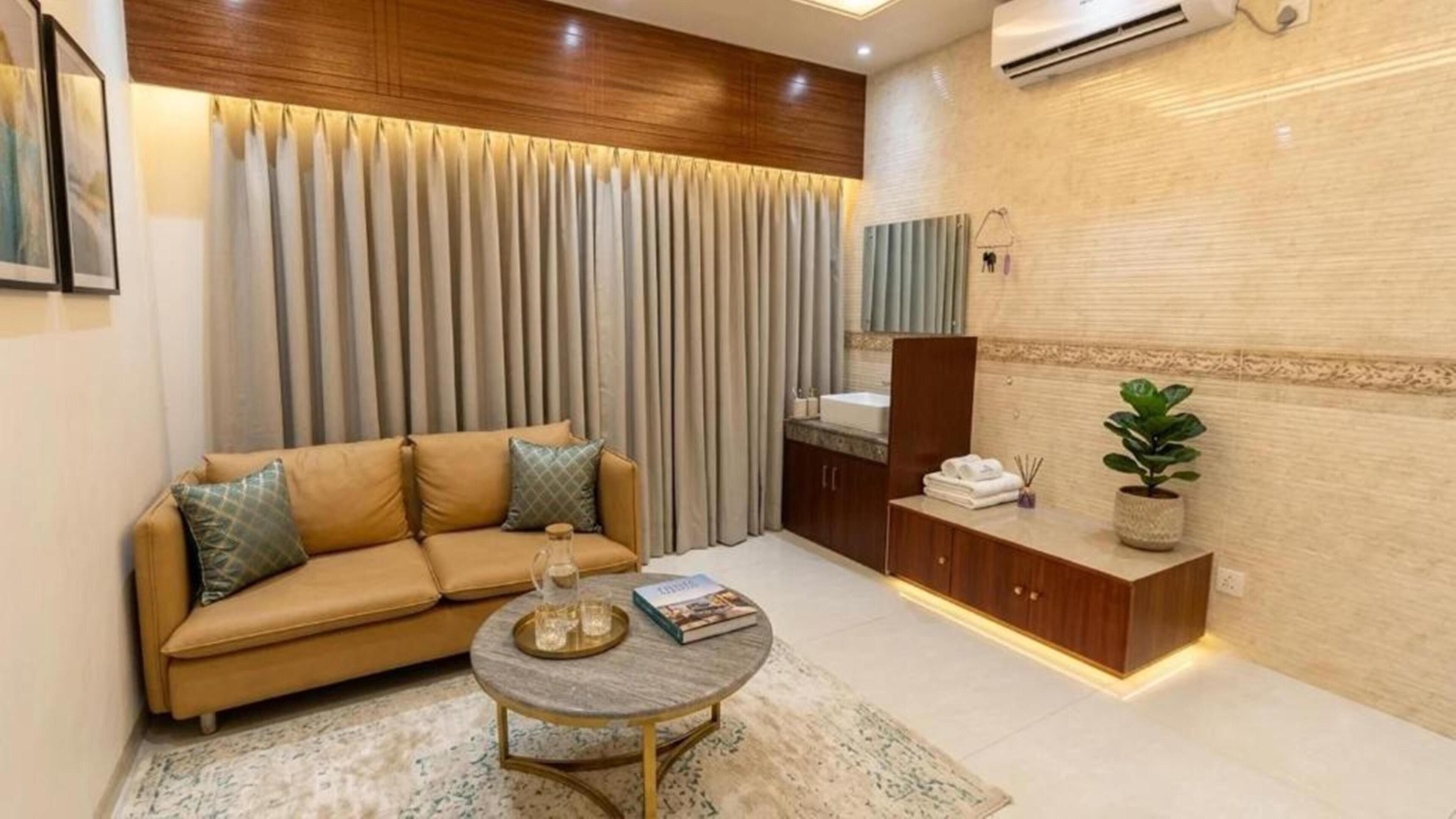Family Suite, City View
