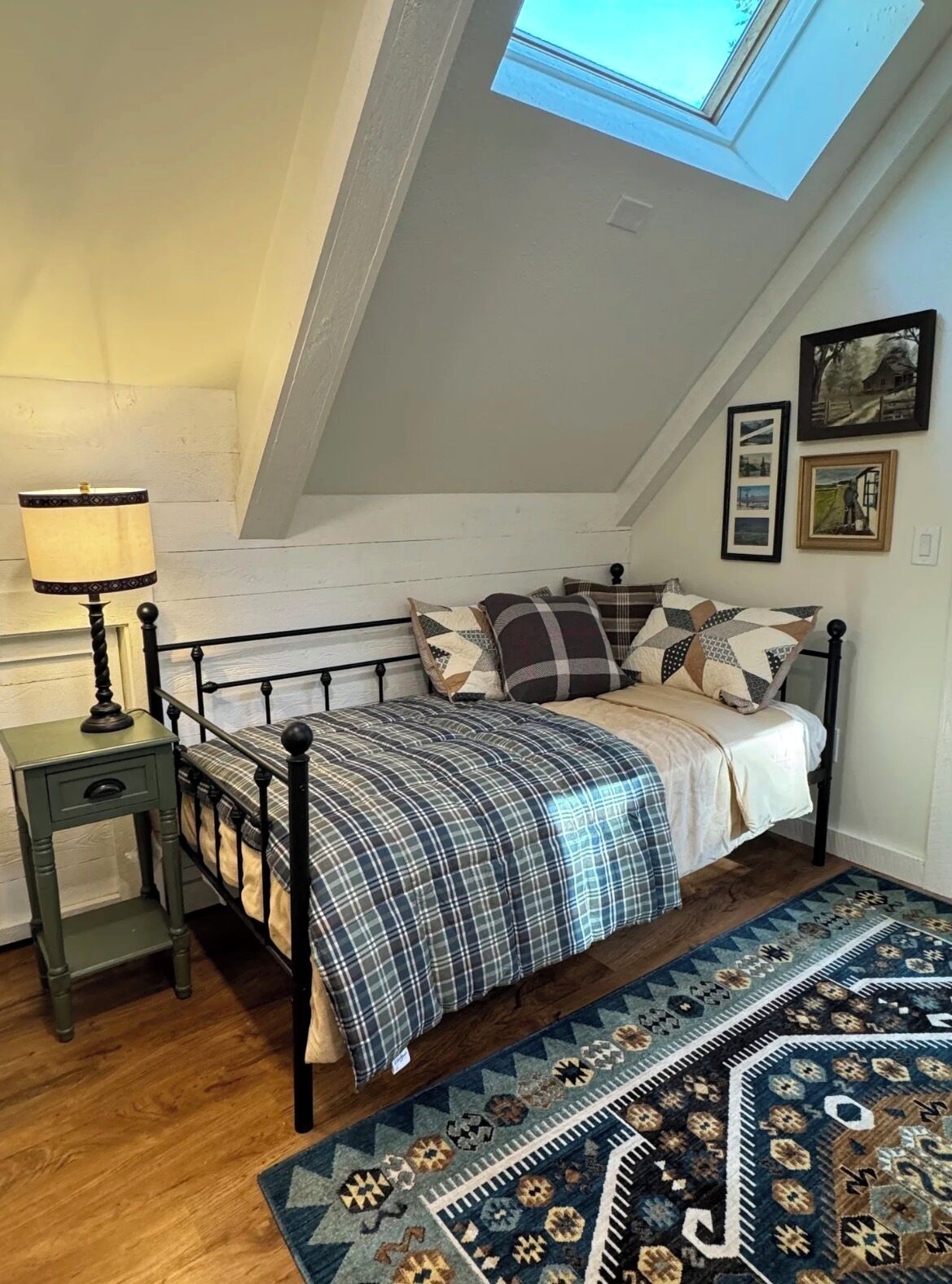 7 bedrooms, iron/ironing board, travel crib, WiFi (free)