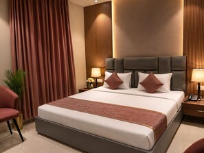 Deluxe Double Room, City View | Premium bedding, desk, laptop workspace, WiFi (free) - Hotel Kanak (Ganganagar)
