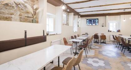 Hotel Triacastela