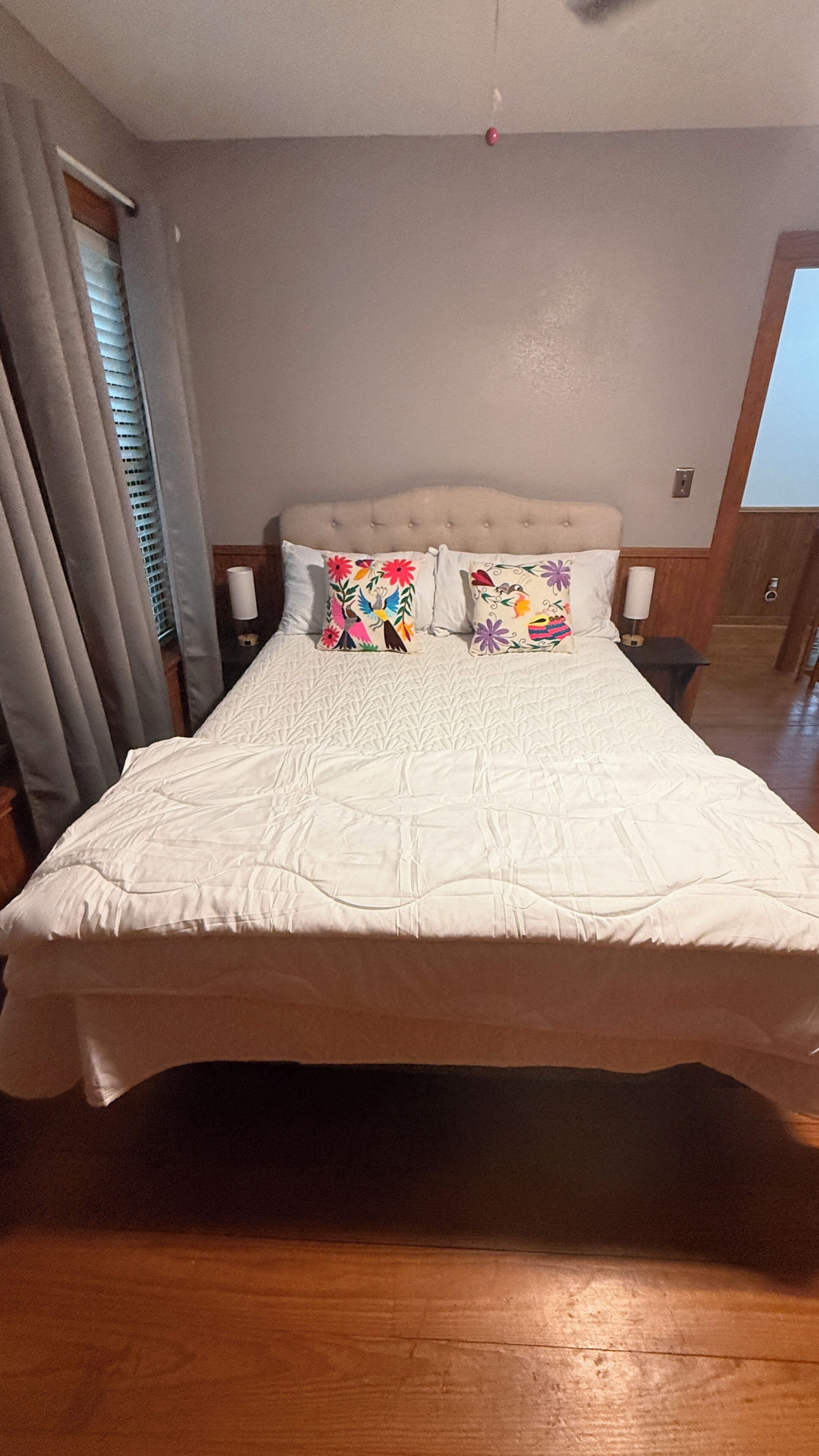 3 bedrooms, iron/ironing board, WiFi (free), bed sheets