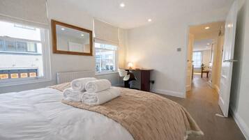 In-room safe, iron/ironing board, WiFi (free)