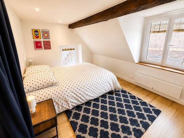 1 Schlafzimmer, Schreibtisch, Reisekinderbett, kostenloses WLAN