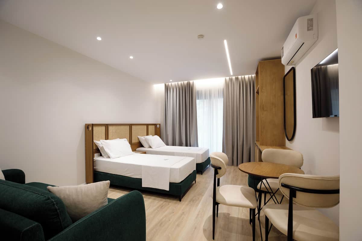 Deluxe-studio, parveke, vuoristonäköala | Ilmainen Wi-Fi, vuodevaatteet