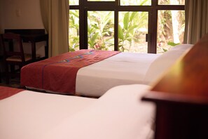 1 bedroom, internet, bed sheets