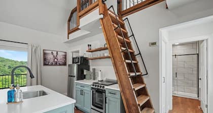 The Palmer - A Modern Cottage in Wine Country