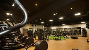 Family Studio, 1 King Bed with Sofa bed, Pool Access, Garden View | Fitness facility - Park Hall Cottages (Charnock Richard)