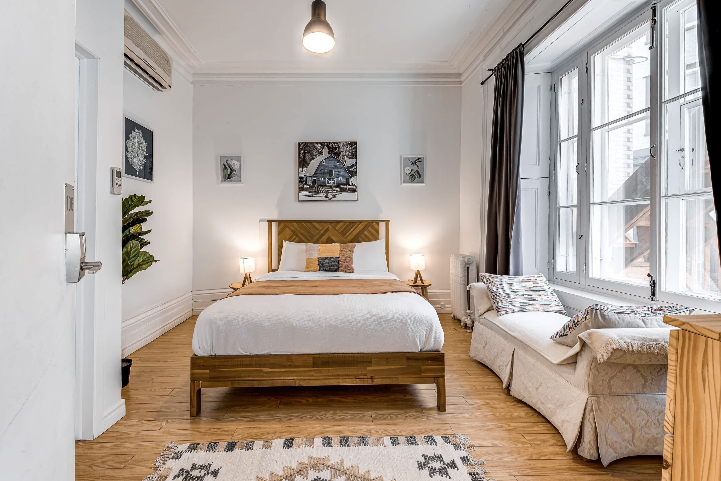 1 bedroom, WiFi, bed sheets