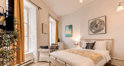 Single Room Hebert Street View