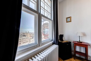 Interior - Single Room River View (Québec)