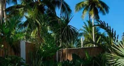 Eco-luxury Villa w/ Private Pool & Ocean by walk