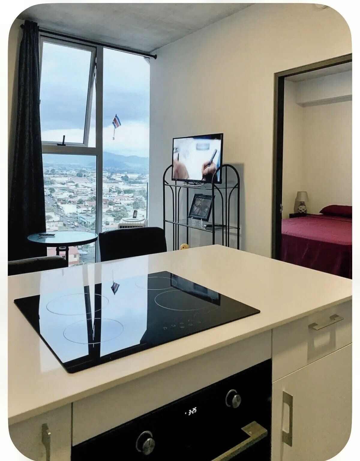 1 habitación, tabla de planchar con plancha, wifi y ropa de cama 
