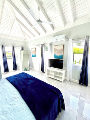 3 chambres, fer et planche à repasser, Wi-Fi, draps fournis
