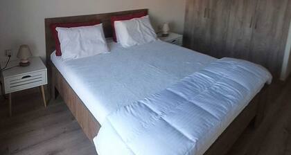 Proche Centre ville - calme -balcon avec vue - Igoumenitsa -