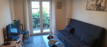 Near downtown - quiet - balcony with a view - Igoumenitsa -