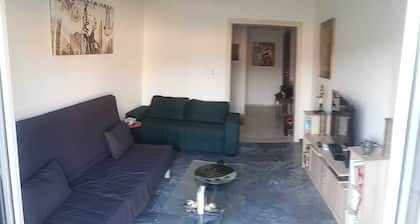 Downtown - quiet - balcony with a view - Igoumenitsa - close to shops...