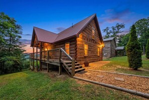 Exterior - Amazing View Cabin /Hot Tub /Fire Pit /Lake Nearby (Monteagle)
