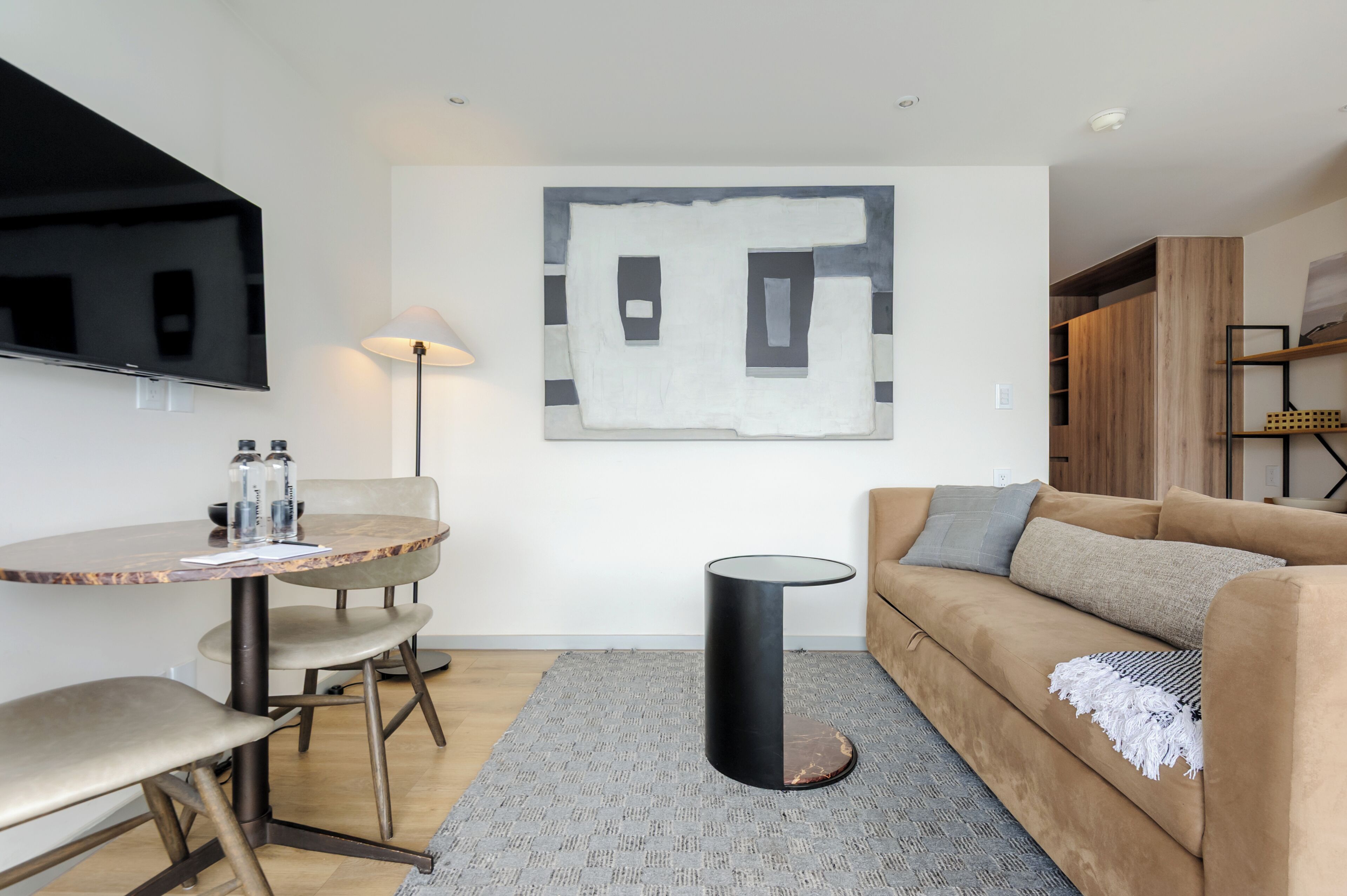 Appartamento Comfort, 1 camera da letto, aria condizionata | Soggiorno | Smart TV 43 pollici con canali digitali, pavimenti riscaldati