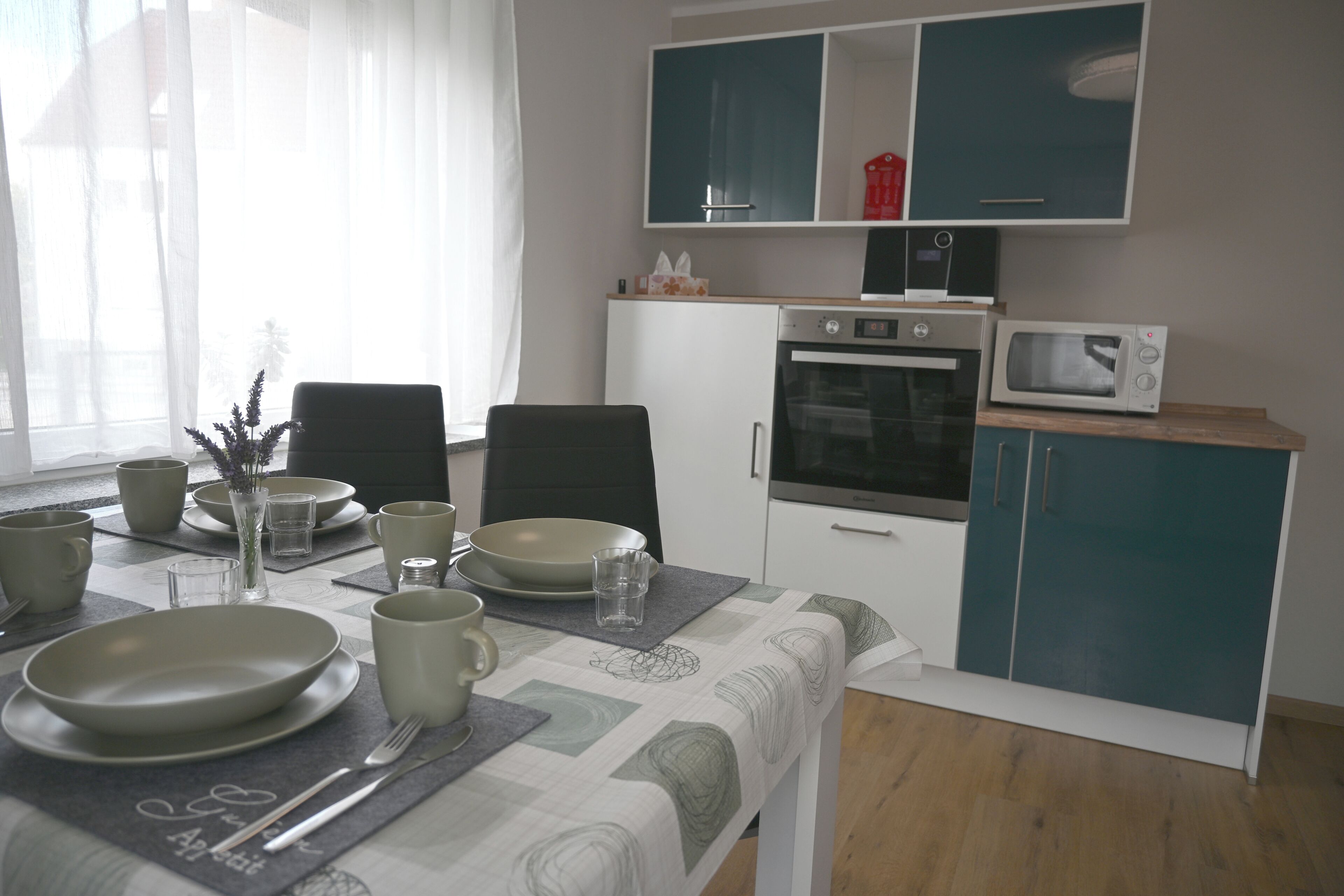 Coffee/tea maker, fridge, microwave, oven