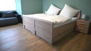 1 quarto, Wi-Fi de cortesia, roupa de cama