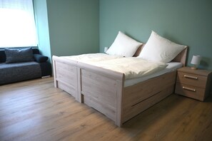 Free WiFi, bed sheets - Talblick Wilthen Vacation Rental (Wilthen)