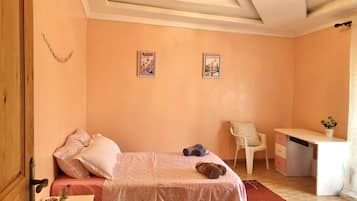 3 bedrooms, WiFi, bed sheets