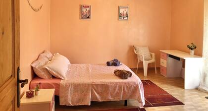 Stunning Beachfront Apartment Just 3 Minutes from Sidi Fredj Beach