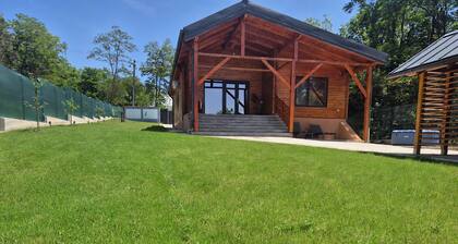 Luca's Chalet Ocnele Mari – Premium Wooden Chalet