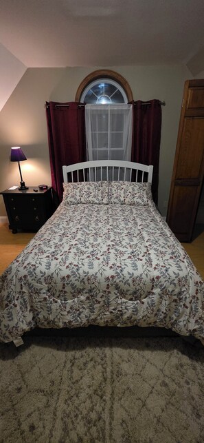 WiFi, bed sheets