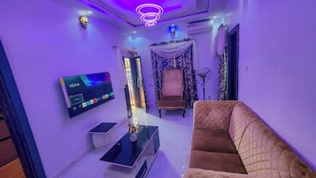 Apartment, Balkon | Wohnbereich