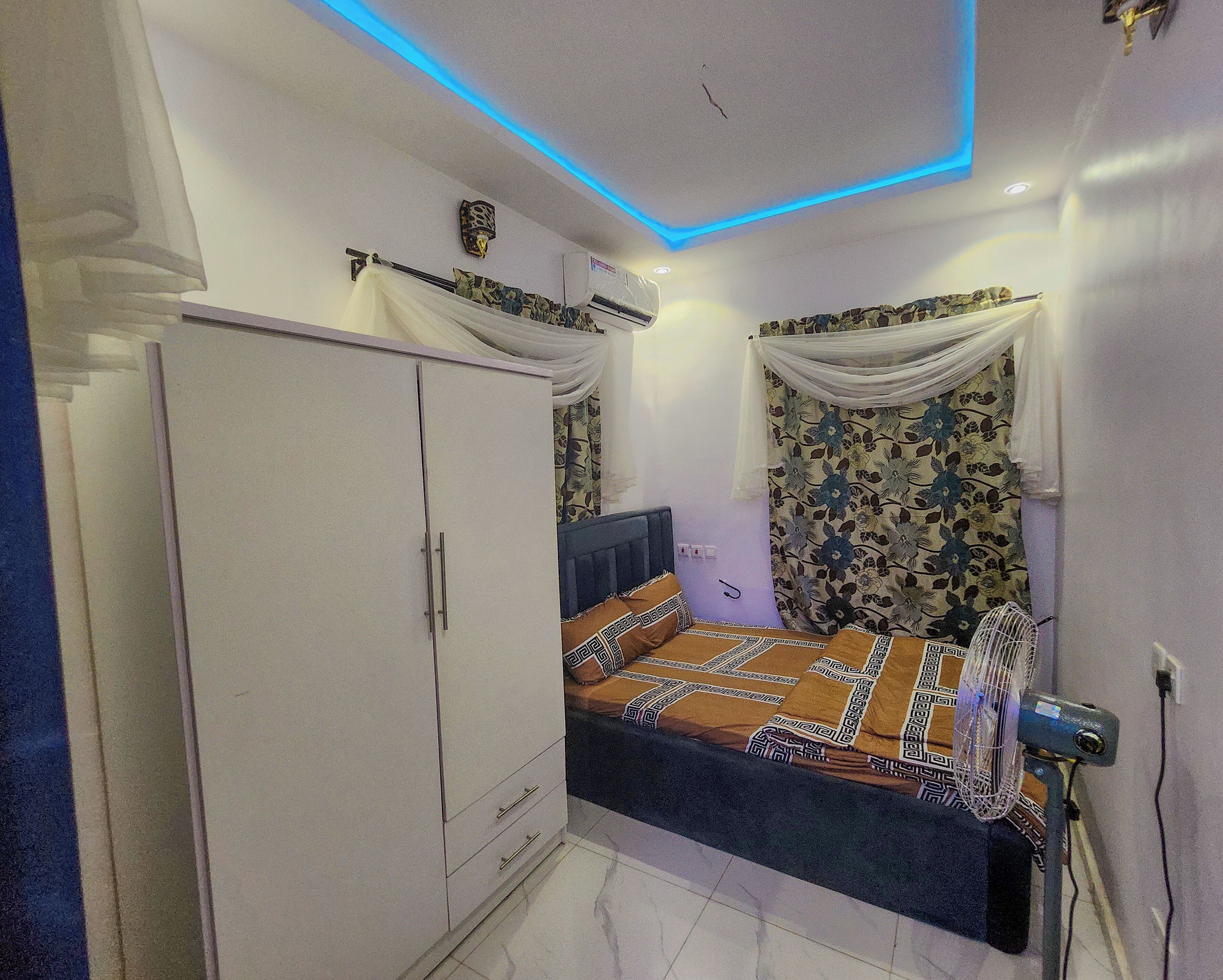 Appartement, balcon | Fer et planche à repasser, accès au Wi-Fi (inclus)