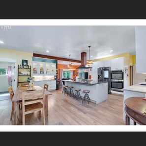Dining - 6-Bedroom Cabin on 7.5 Private Acres Forest, Wine & Coast Nearby (Gales Creek)