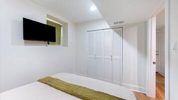 2 chambres, fer et planche à repasser, Wi-Fi gratuit, draps fournis