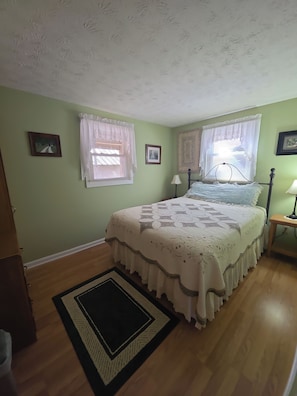 3 bedrooms, free WiFi, bed sheets
