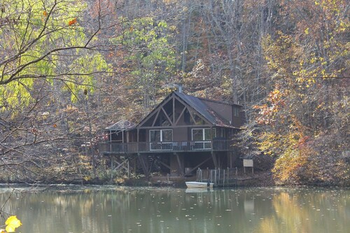 Maple Cabin: Lakefront & Pet Friendly,3bed/1.5bath