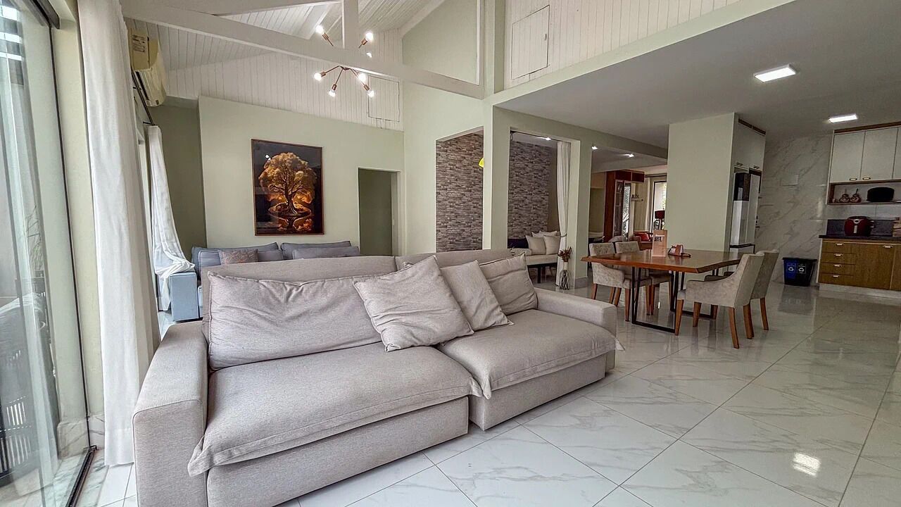 Deluxe House | Living area