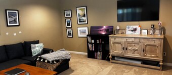 Family-friendly 3-bedroom house near Sun Valley with AC in serene Bellevue
