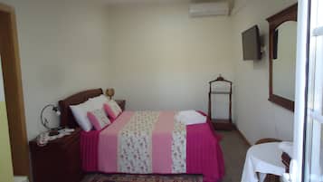 Double Room, Pool View | Iron/ironing board (on request), free WiFi