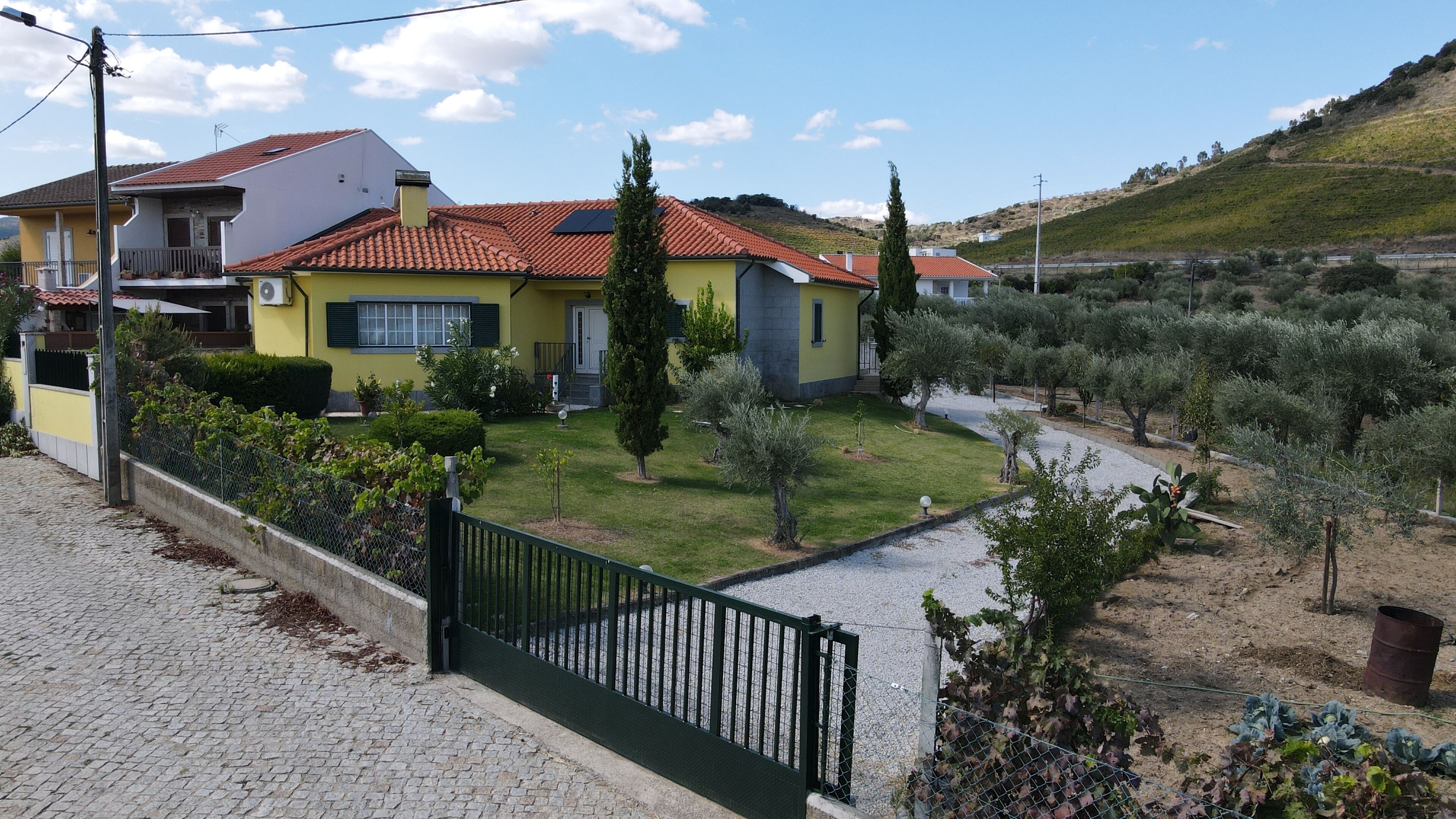 Habitación doble, 1 cama matrimonial, vista a la alberca | Exterior