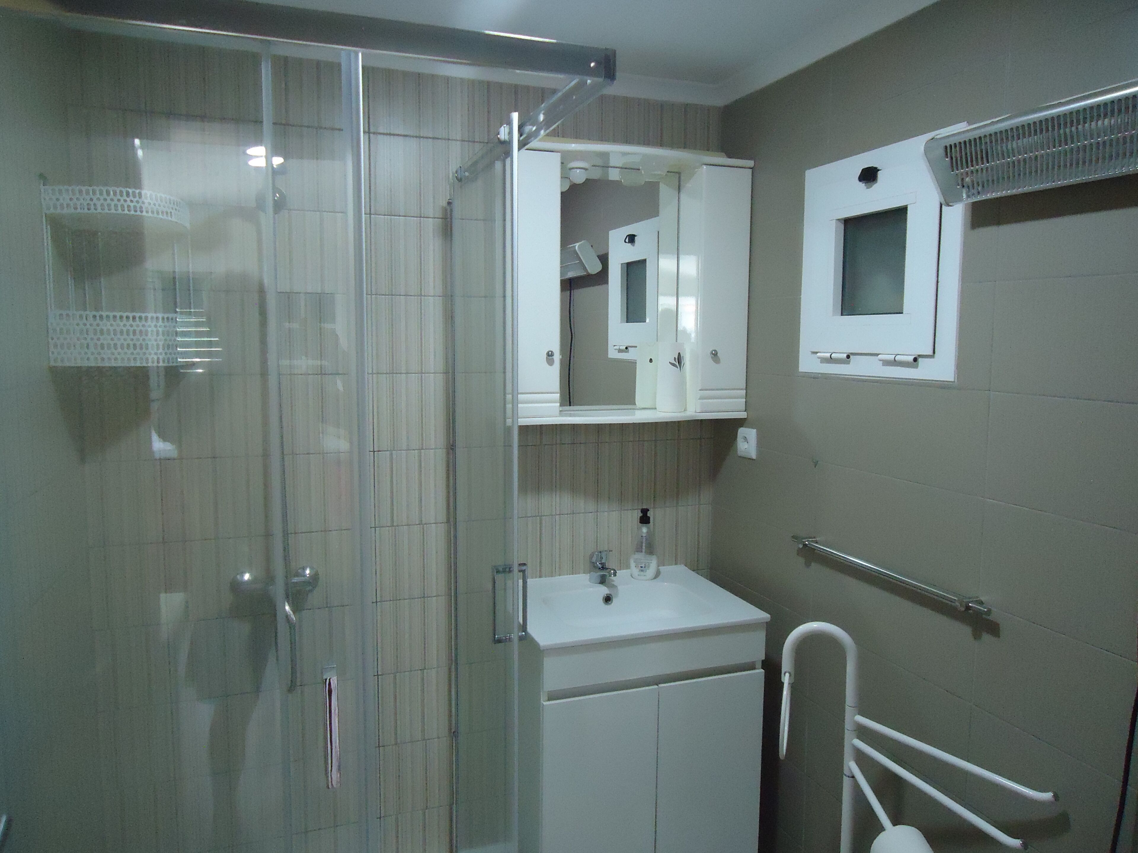 Double Room, Pool View | Bathroom | Hair dryer, towels, soap, shampoo
